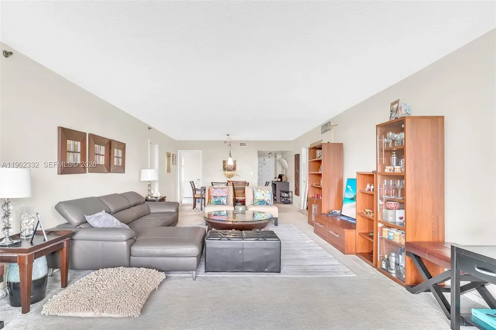 3510 Oaks Way Pompano Beach FL 33069