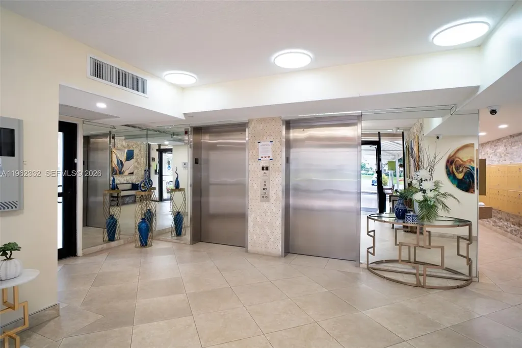 3510 Oaks Way Pompano Beach FL 33069