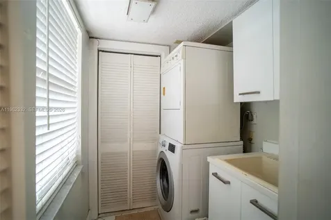 3510 Oaks Way Pompano Beach FL 33069