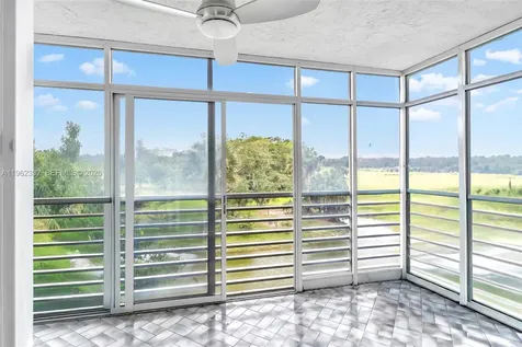 3510 Oaks Way Pompano Beach FL 33069