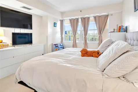 3510 Oaks Way Pompano Beach FL 33069