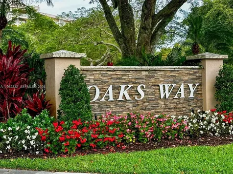 3510 Oaks Way Pompano Beach FL 33069