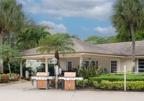 3510 Oaks Way Pompano Beach FL 33069