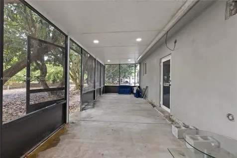 33300 SW 212th Avenue Homestead FL 33034