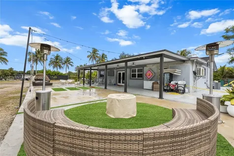 33300 SW 212th Avenue Homestead FL 33034
