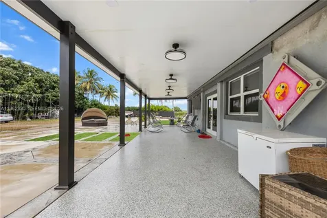 33300 SW 212th Avenue Homestead FL 33034