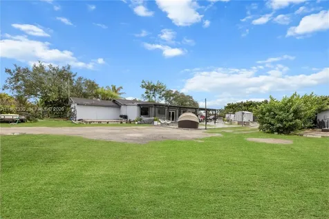 33300 SW 212th Avenue Homestead FL 33034