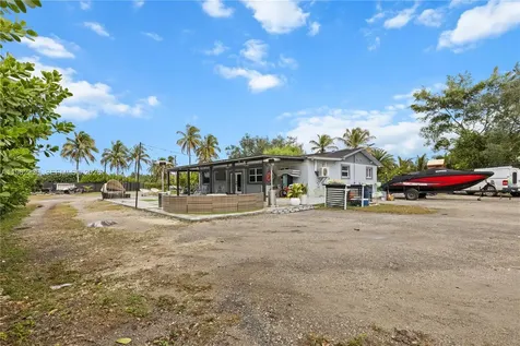 33300 SW 212th Avenue Homestead FL 33034