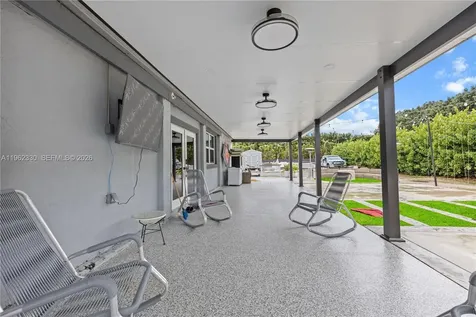 33300 SW 212th Avenue Homestead FL 33034