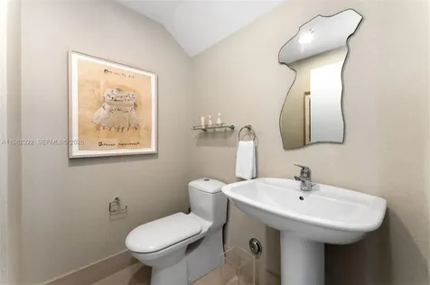 6899 Collins Avenue Miami Beach FL 33141