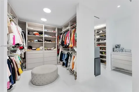300 N Biscayne Boulevard Way Miami FL 33131
