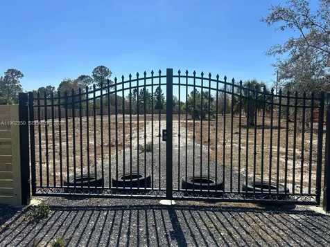 648 Hunting Club Avenue Clewiston FL 33440