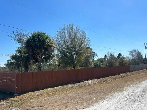 648 Hunting Club Avenue Clewiston FL 33440