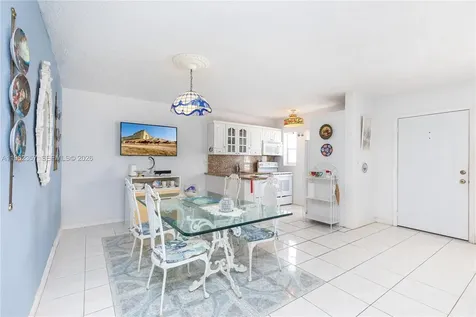 3127 S Ocean Drive Hallandale Beach FL 33009