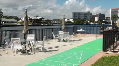 3127 S Ocean Drive Hallandale Beach FL 33009