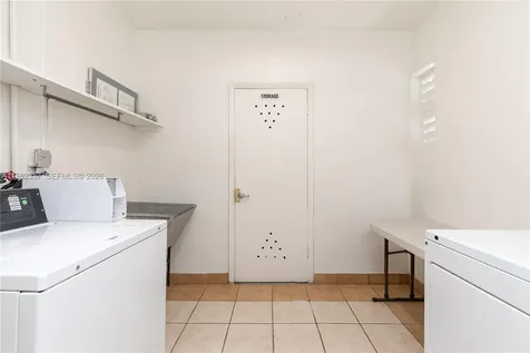 3127 S Ocean Drive Hallandale Beach FL 33009