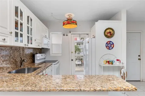 3127 S Ocean Drive Hallandale Beach FL 33009
