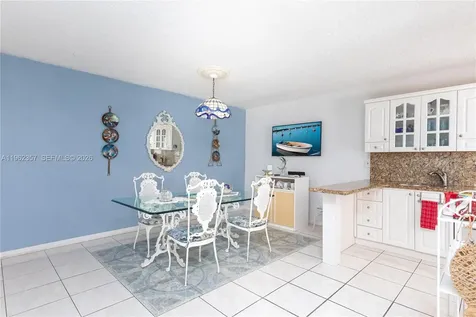 3127 S Ocean Drive Hallandale Beach FL 33009
