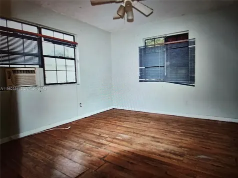 4275 24th Court Vero Beach FL 32967