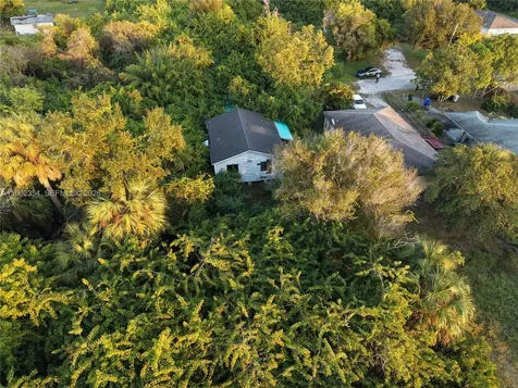 4275 24th Court Vero Beach FL 32967