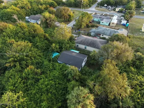 4275 24th Court Vero Beach FL 32967