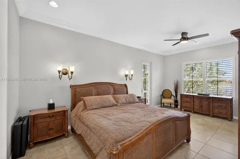 240 E Isle Verde Way Palm Beach Gardens FL 33418