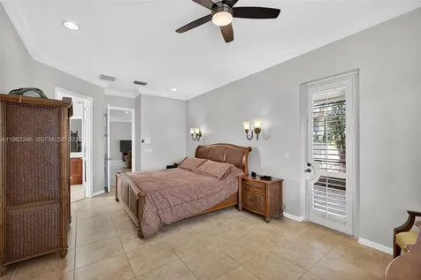 240 E Isle Verde Way Palm Beach Gardens FL 33418