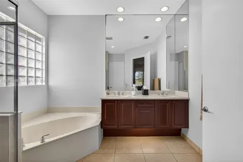 240 E Isle Verde Way Palm Beach Gardens FL 33418