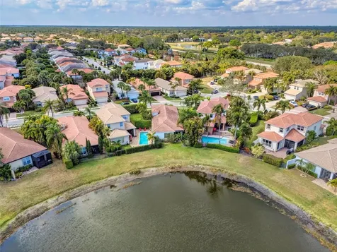 240 E Isle Verde Way Palm Beach Gardens FL 33418