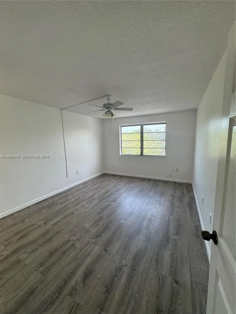1225 NE 124th Street North Miami FL 33161