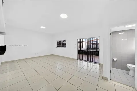 1285 W 42nd Place Hialeah FL 33012