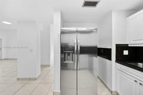 1285 W 42nd Place Hialeah FL 33012