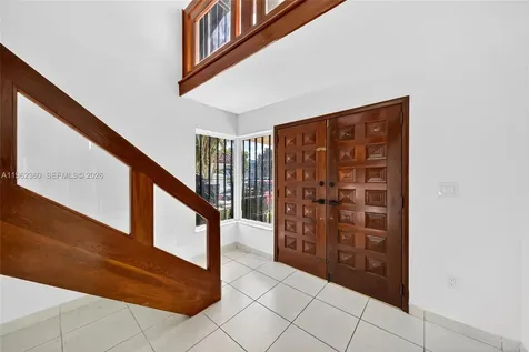 1285 W 42nd Place Hialeah FL 33012