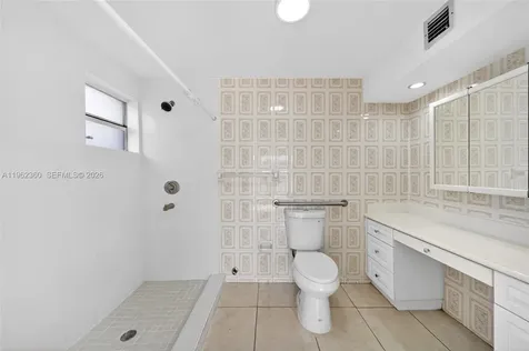 1285 W 42nd Place Hialeah FL 33012