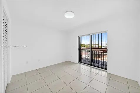 1285 W 42nd Place Hialeah FL 33012