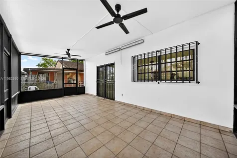 1285 W 42nd Place Hialeah FL 33012