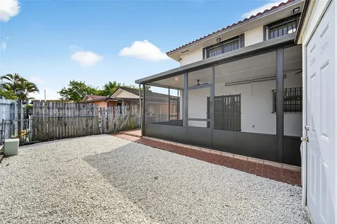 1285 W 42nd Place Hialeah FL 33012