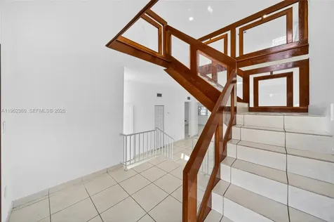 1285 W 42nd Place Hialeah FL 33012