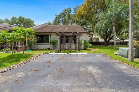 9850 NW 15th Court Pembroke Pines FL 33024