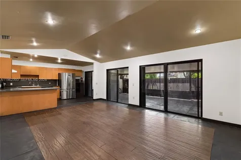 9850 NW 15th Court Pembroke Pines FL 33024