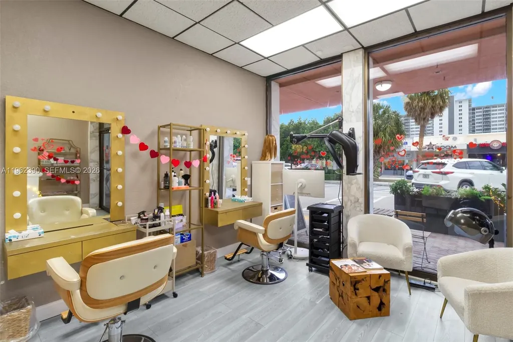 NE 32 Street Fort Lauderdale FL 33308