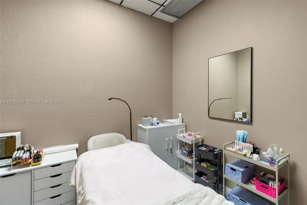 NE 32 Street Fort Lauderdale FL 33308