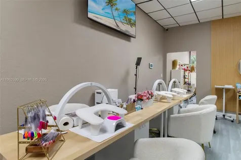 NE 32 Street Fort Lauderdale FL 33308