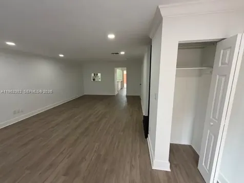 13725 SW 84th Street Miami FL 33183
