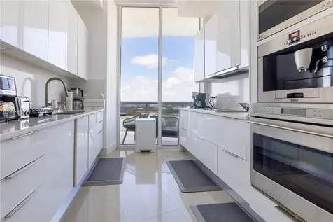 16001 Collins Avenue Sunny Isles Beach FL 33160