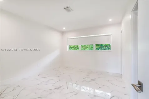 52 Camden Drive Bal Harbour FL 33154