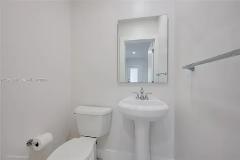 52 Camden Drive Bal Harbour FL 33154