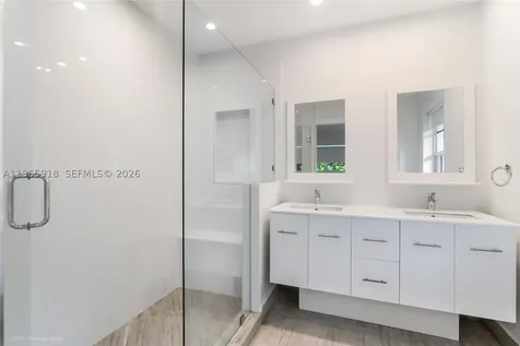 52 Camden Drive Bal Harbour FL 33154