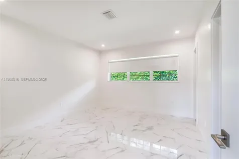 52 Camden Drive Bal Harbour FL 33154