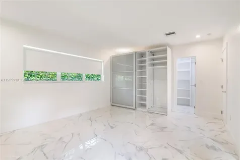 52 Camden Drive Bal Harbour FL 33154
